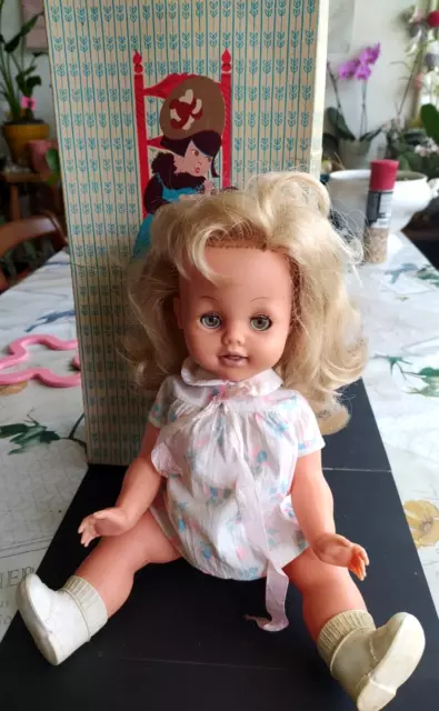 poupée ancienne Aurelie,  Blonde,  marque Furga Italie, années 70, dans sa boite