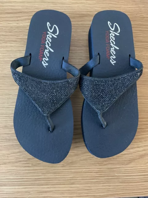 SKECHERS YOGA FOAM Flip Flops /Sliders Navy Blue Sparkle. Size UK 5 -EUR38  £14.99 - PicClick UK