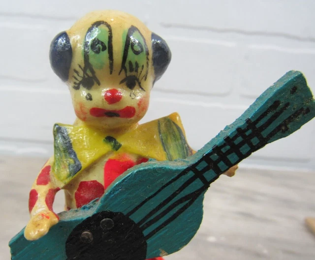 VINTAGE STIFF FABRIC Paper Mache Clown Playing Guitar Mexico 4" £13.72