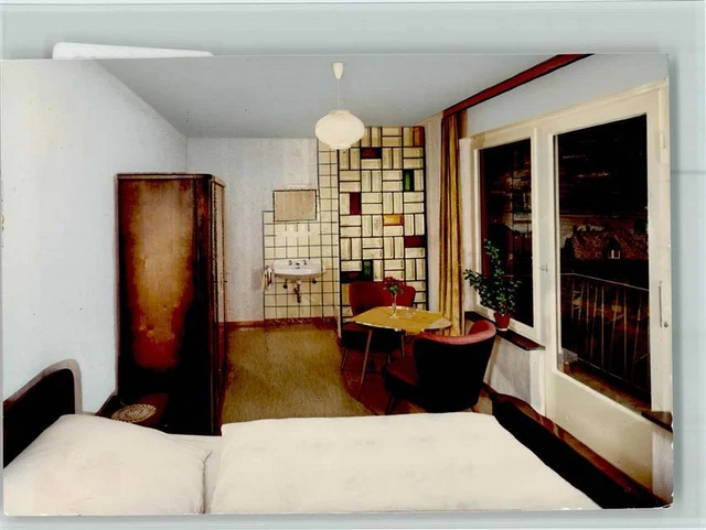 40096062 - 6531 Trechtingshausen Innenaufnahme Gaestezimmer Mainz-Bingen LKR
