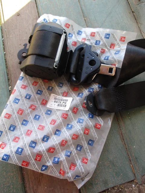 Signalétique Ceinture de Sécurité Obligatoire ISO 7010 | OZC Signalétique