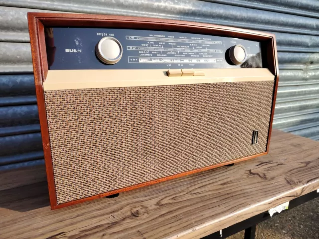 Vintage Retro Bush VHF81 Valve Radio