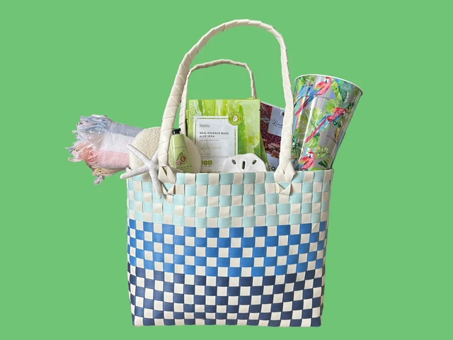 Cesta de regalo para amantes de la playa NUEVA bolso, toalla, artículos de spa junto a la piscina verano al aire libre 🙂 🙂