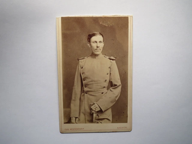 Soldat Offizier Mengelbier ? 1880 in Uniform / CDV Eugen Westendorp Aachen