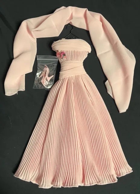 Franklin Mint Elizabeth Taylor Dress from Giant for 16" Doll