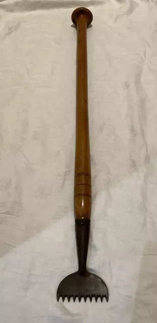 Vintage best sale carpet stretcher