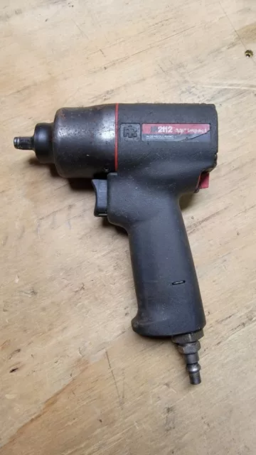 IR Ingersoll Rand Air Pneumatic Impact Wrench Gun IR 2112 3/8" Drive Tool