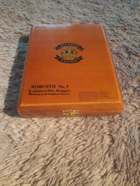 Diamond Crown Robusto No 5 Clasp Wood Cigar Box Free Ship