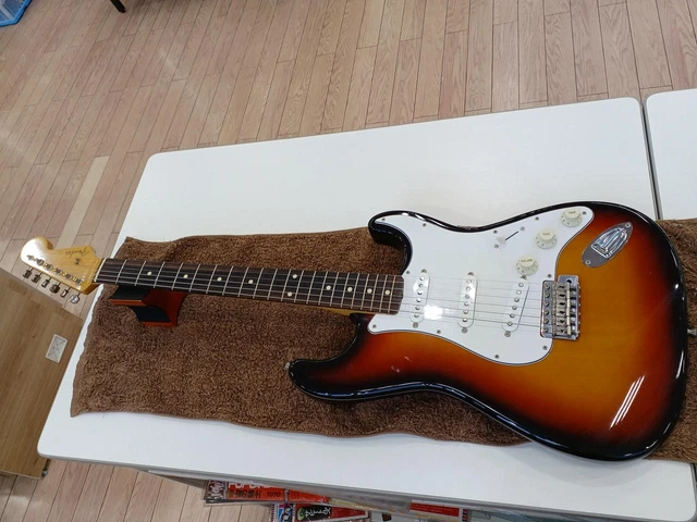 FENDER JAPAN ST-57-58US Equipped with DiMarzio HS-3 and HS-4