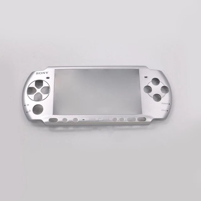 PSPとソフト付き PSP – 今も昔もピコピコ中毒
