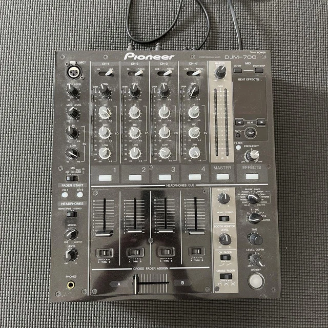 Pioneer DJM-700 Digital DJ Mixer Black 4-Channel 4ch No Box Pioneer DJM-700 Digital DJ Mixer Black 4-Channel 4ch No Box