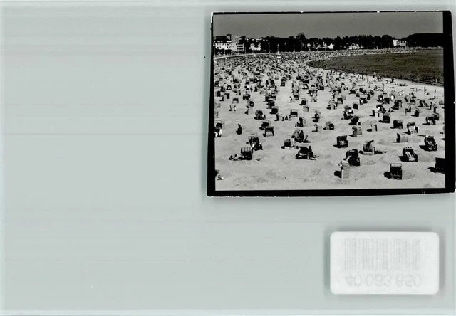 40063650 - 2401 Travemuende Strand Strandkoerbe Luebeck Stadtkreis