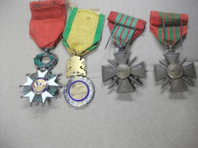 MEDAILLE CROIX DE Guerre 39 45 Ww2 - Miniature Reduction - Citation