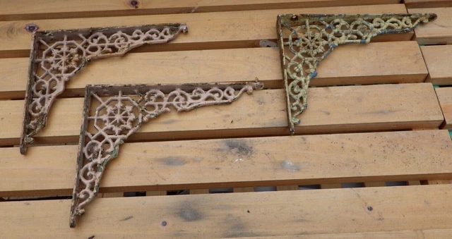 Set Of 3 Cast Iron Eastlake Victorian Wall Brackets For Shelf FM