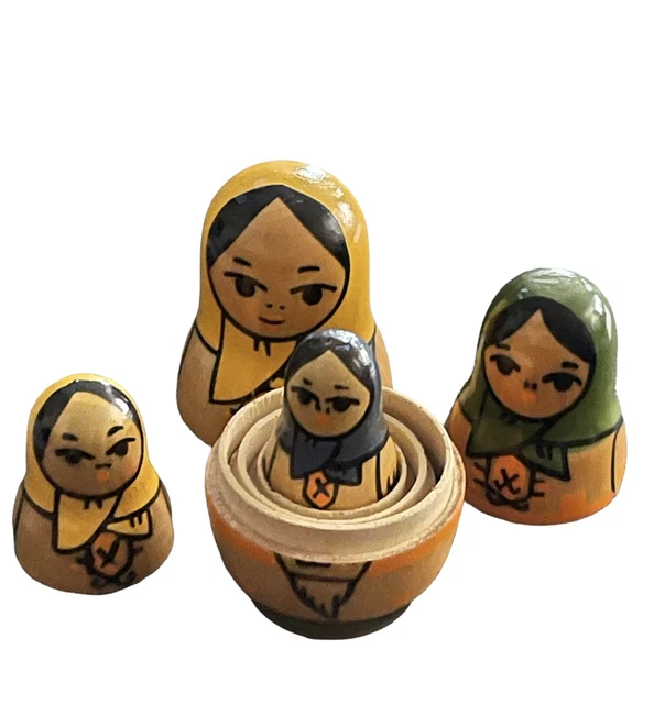 Matryoshka Nesting Dolls Hand Painted Wooden Vintage 4 Piece Mini MCM