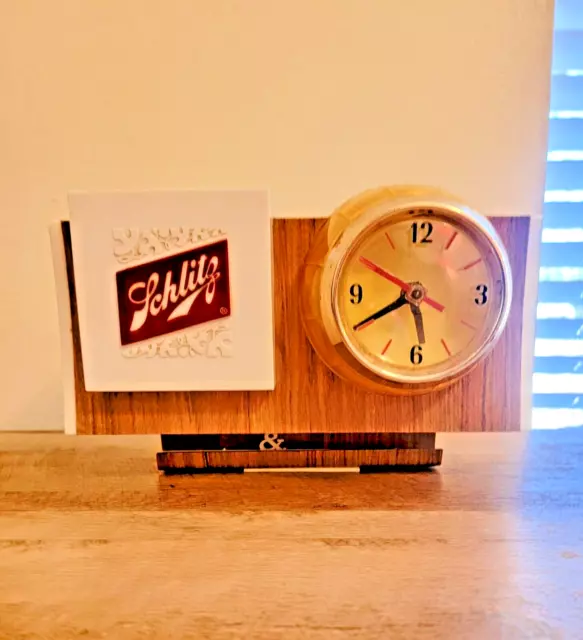 1965 Schlitz Beer light up BARREL CLOCK back bar bubbler motion moving sign 1965 Schlitz Beer light up BARREL CLOCK back bar bubbler motion moving sign