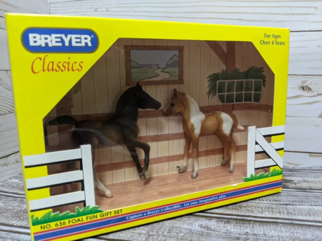 Breyer Classics Foal Fun Gift Set #636 Horses