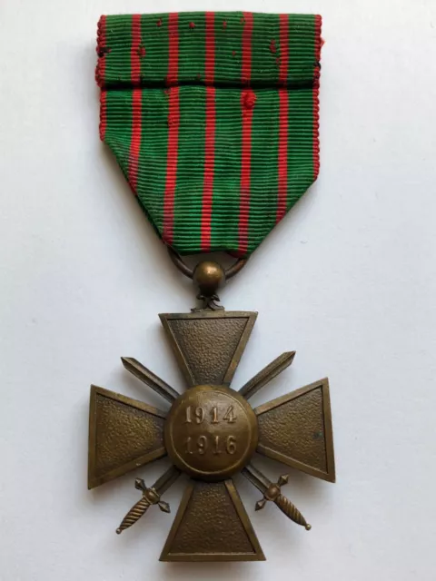 Superbe ancienne MEDAILLE MILITAIRE CROIX DE GUERRE 1914-1916 avec 3 étoiles 2