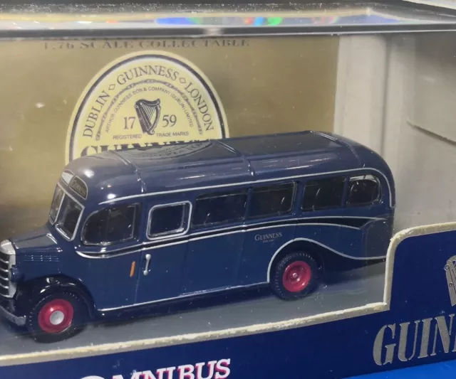 Corgi Guinness blaue Lackierung Bedford OB Reisebus brandneu ungeöffnet in Kofferbox