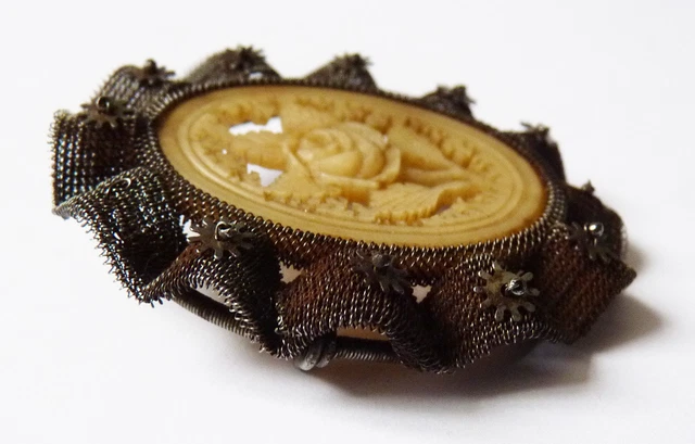 Broche Ancienne Du 19e Siècle - Bijou Vintage Et Historique - Occasion