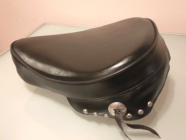 Le Pera Solo Seat for Harley Davidson Sportster XLH 883 & 1200 1982-2003