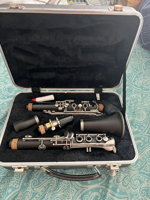EM Winston b flat Clarinet