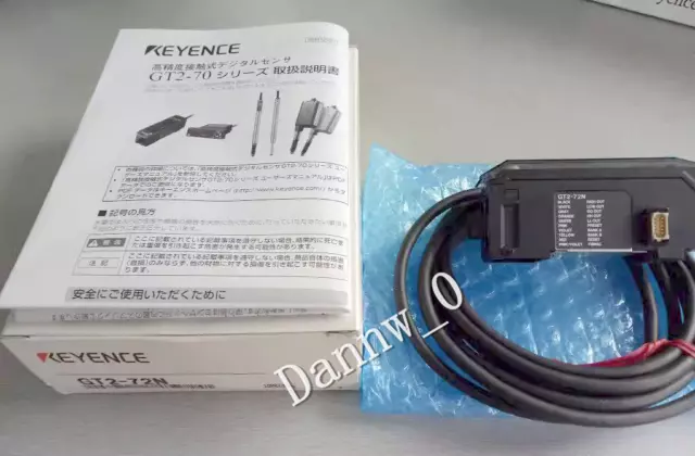 New in box for KEYENCE GT2-72N Sensor