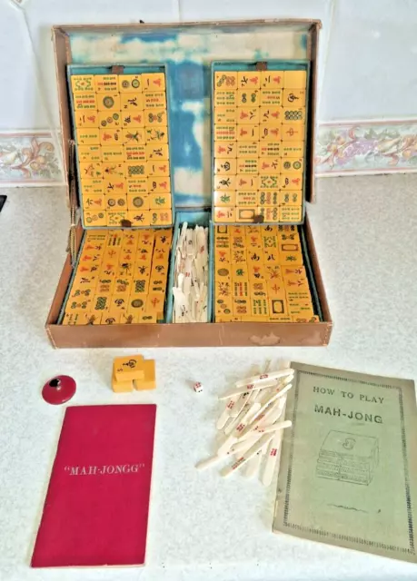 Antique Chinese Amber Bakelite 144 Tile Mahjong Set With Bone Counters /Complete