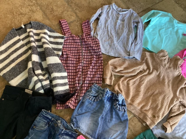Girls age 8-9 years large clothing bundle, good wardrobe selection 2