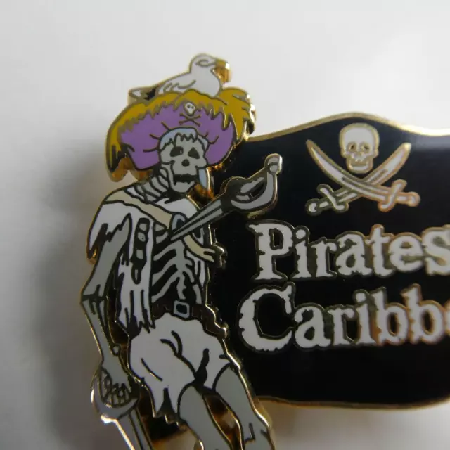 Disney Pin 23482 DLR Cast Member Pirates of the Caribbean LE Bird Skeleton Skull 2