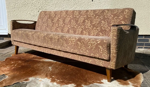STUNNING MID CENTURY VINTAGE GERMAN SOFA Original condition c1965