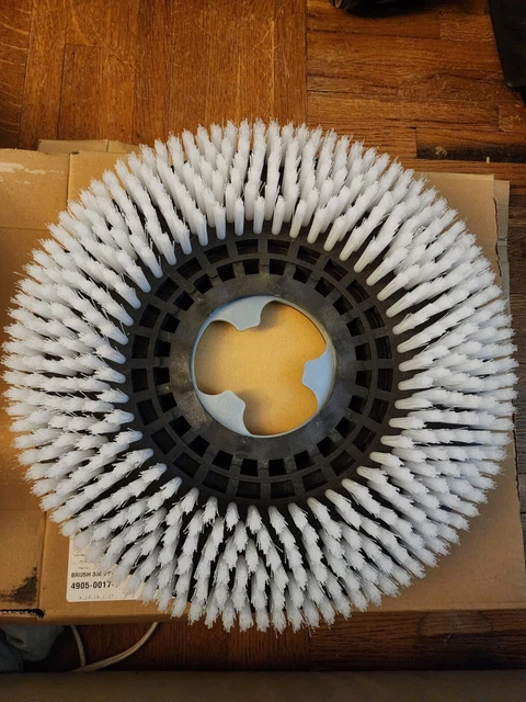 Minuteman E14 Scrub Brush
