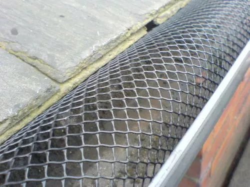 Gutter Mesh Leaf Guard Protector Blocked Guttering 10M Rollstop Debris Cloggs