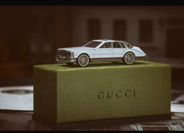 Cadillac Seville by Gucci in collaborazione con Mattel, creata da Hot Wheels