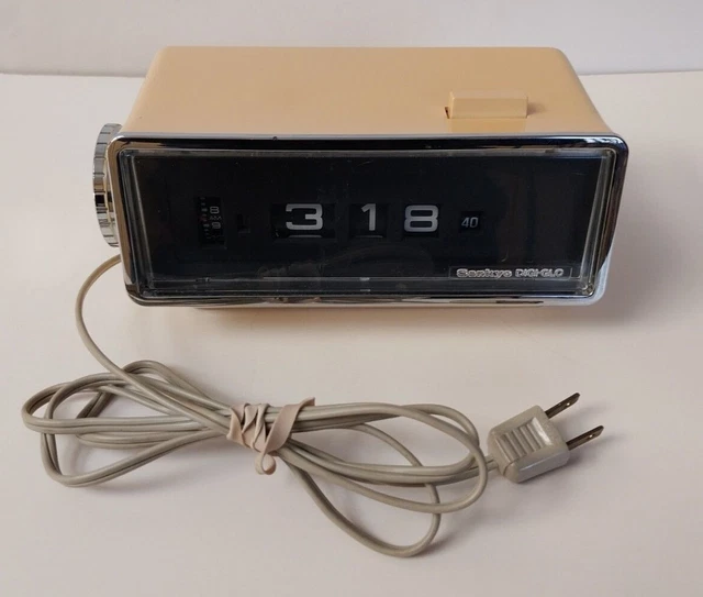 Vintage Sankyo Digital Flip Digi-Glo Clock No.501 Japan Mustard Yellow Read Desc
