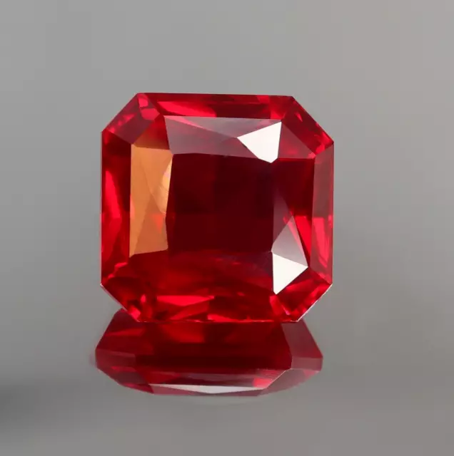 Naturel Rouge Rubis Superbe Coupe Carré 13.90 CT Certifié Rare Desseré Gemme