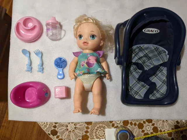 Talk TWINKLES n' TINKLES Baby Doll CARRIER CarSeat BOTTLE Bowl POTTY Baby Alive