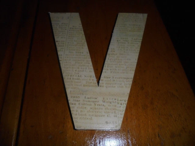 VINTAGE LARGE WOODEN Letter Capital V £10.00 - PicClick UK