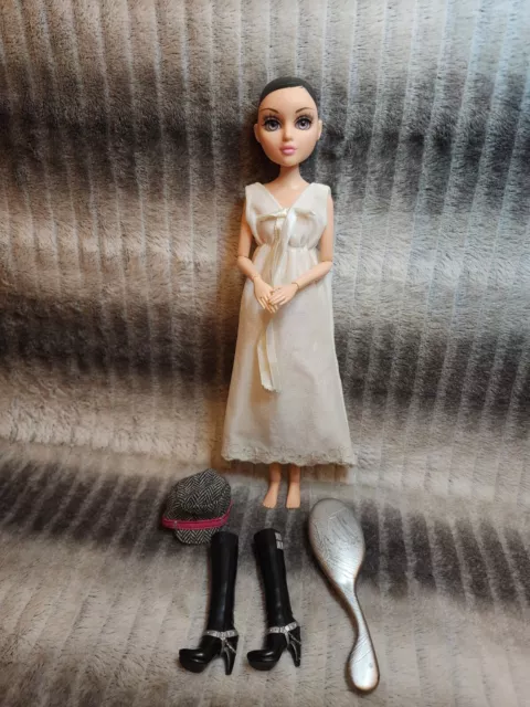 MGA Moxie Teenz Doll 14” Tristen