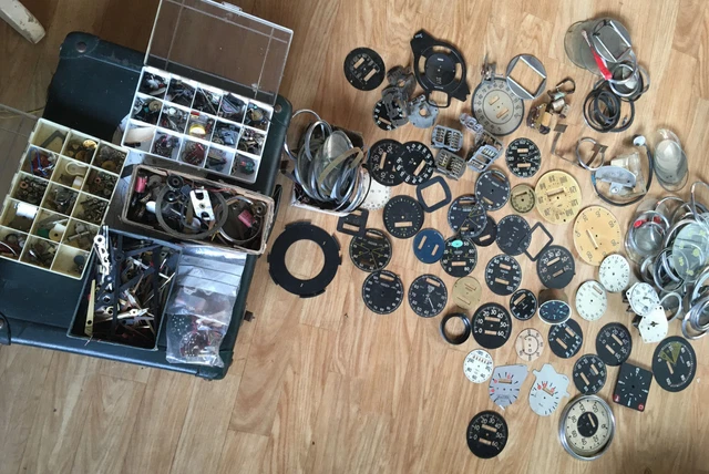 Lot De 25 Cadrans De Montre Vintage - Ancien Stock Des Années 70 - Bleu Acier - Occasion