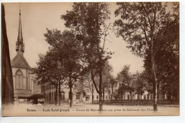 REIMS - Marne - CPA 51 - Enseignement - Ecole St Joseph - cours de récreation