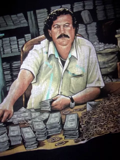DGK Pablo Escobar DRUG DEALER M t shirt Scarface Rap PE Wu Tour Concert Dope