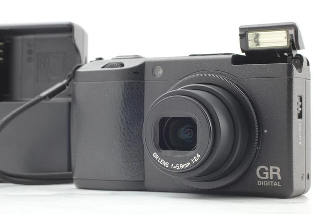 [Near MINT] RICOH GR DIGITAL II 10.1MP Digital Camera From JAPAN
