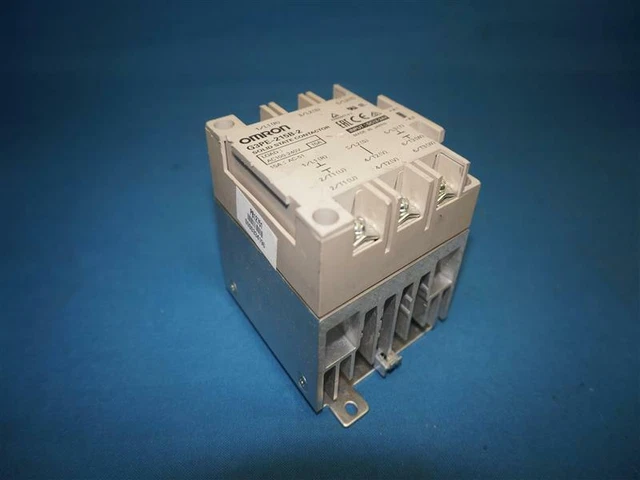 Omron G3PE-215B-2 G3PE215B2 Solid State Contactor AC100-240V