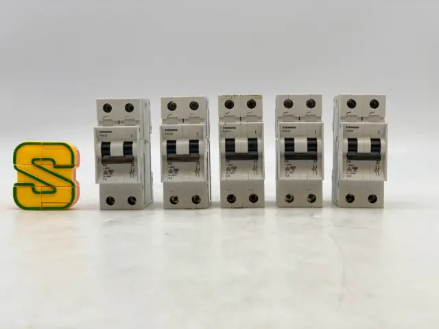 Siemens 5SX22-C4 Circuit Breaker 4A 400VAC *Lot of (5)* (Used)