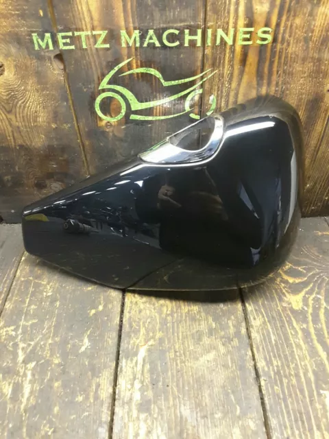 04-06 HARLEY-DAVIDSON SPORTSTER XL1200C Right Side Oil Tank Cover Cowl OEM