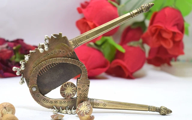 Antique Indian Collectible Brass Betel Nut Cutter Chiming Bells Decor.i12-197