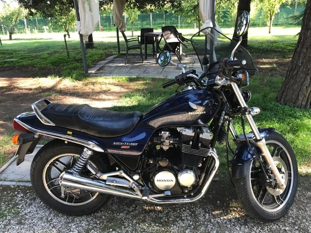 motocicletta - Honda Nighthawk 650
