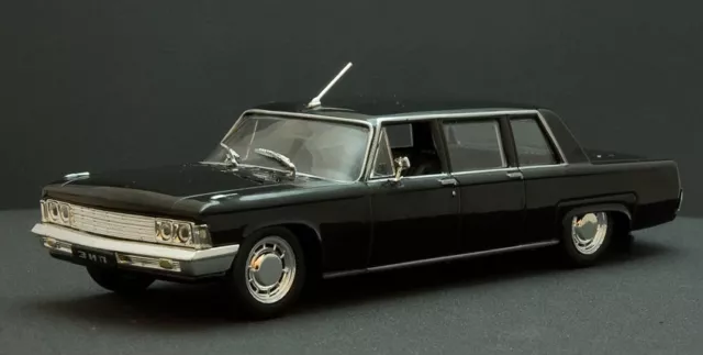 ZIL-114 Soviet Limousine Luxury Class USSR 1967 Year  1/43 Scale Diecast Model