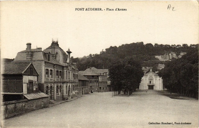 CPA PONT-AUDEMER - Place d'Armes (656629)